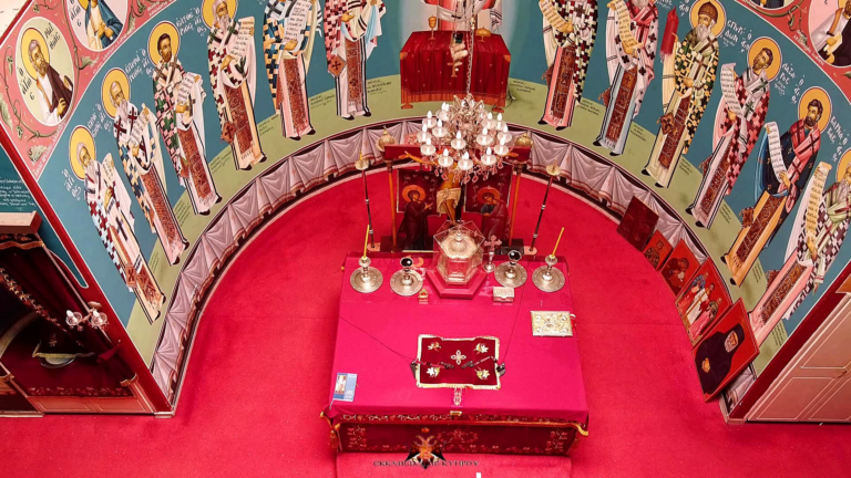 Sfântul Altar și pictura absidei